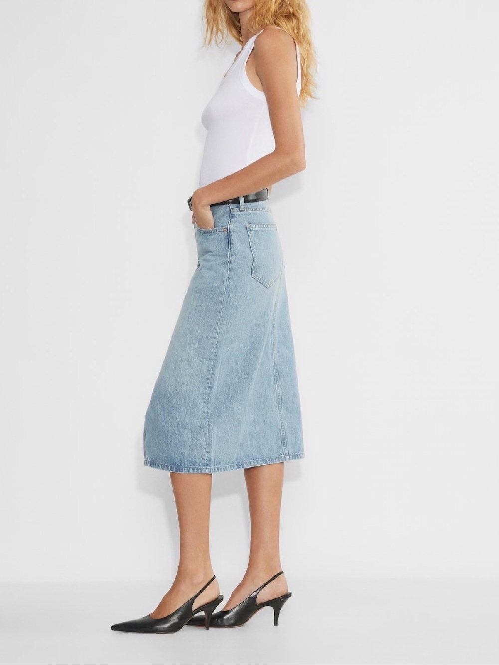 Denim Forum The '90s Halle Denim Skirt size 26 aritzia - Picture 2 of 6